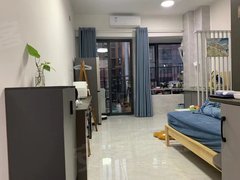 万达附近 花语城公寓 多套可选 800 押一付一 有网络