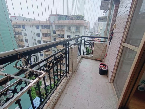 广州海珠新港西愉景雅苑愉景雅苑两房 吉屋 随时入住 优先考虑的小区