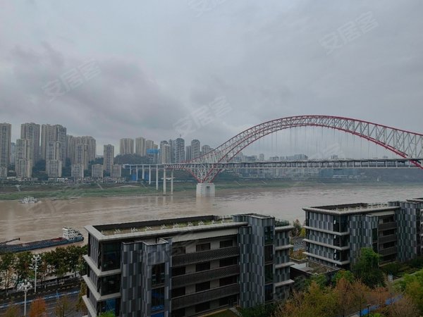 重庆南岸弹子石十里长江华府南滨路 十里长江华府 横厅看江四房 价格