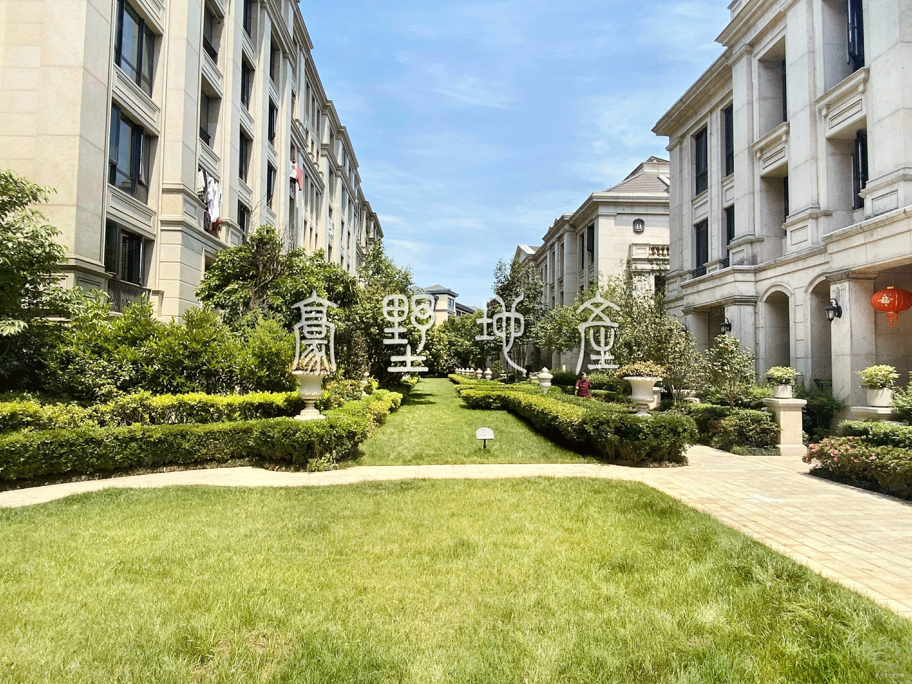 绿城西溪融庄(别墅)5室3厅7卫271.51㎡南2500万