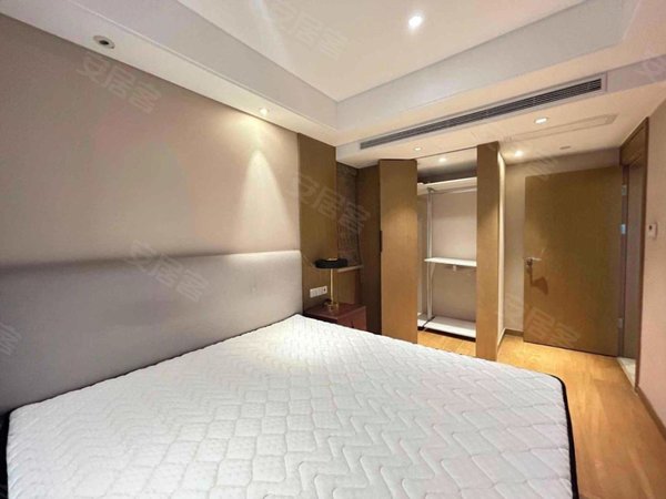 狮山租房,狮山路 淮海街 花样年禧悦 ceo公寓 精装 客卧分离带阳台