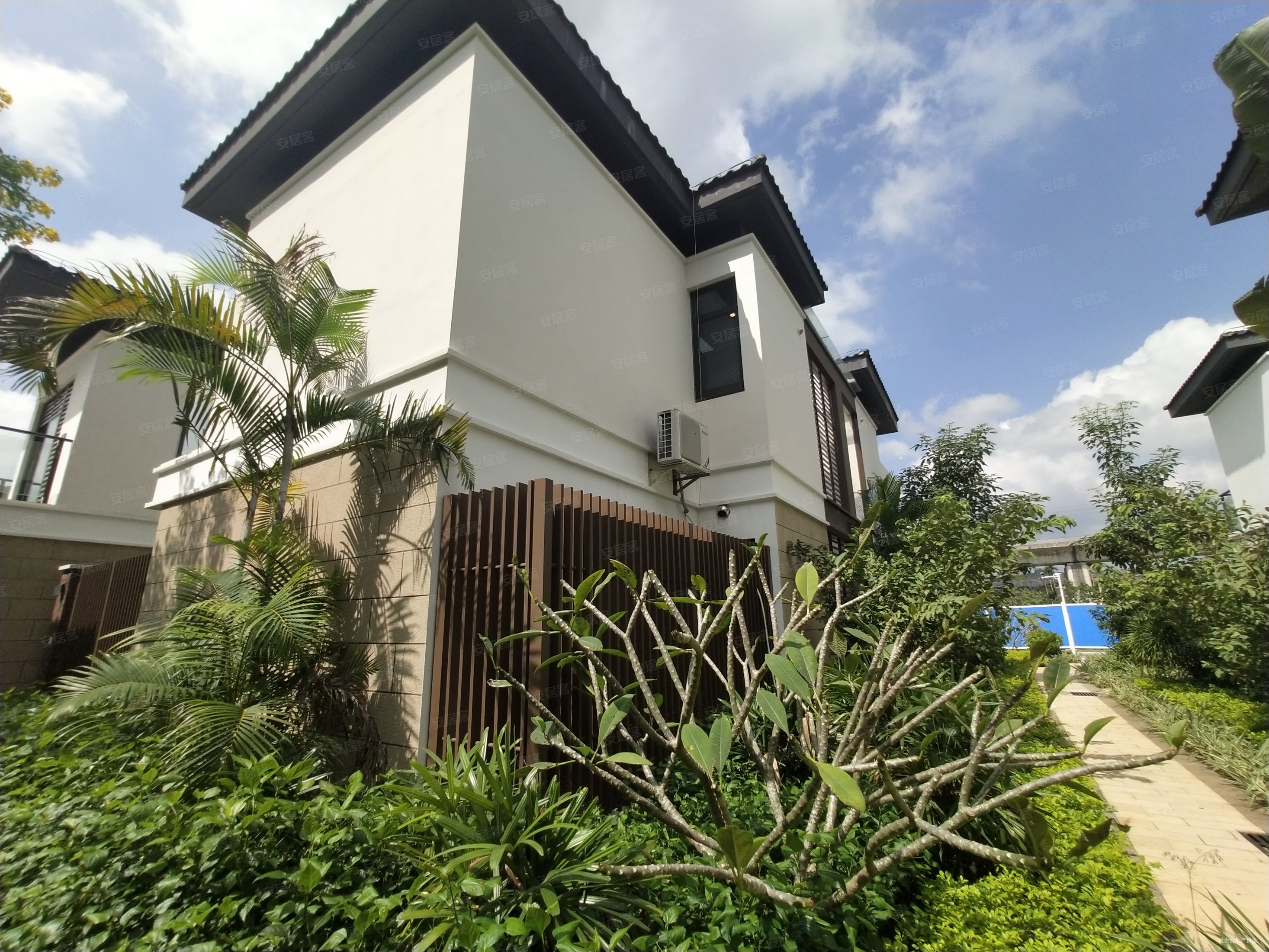 石梅春墅(别墅)3室2厅3卫107㎡南北226.75万