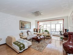 赤峰新城区附属医院玉龙家园步梯二楼,干净整洁,林近二中,看房方便,拎包住出租房源真实图片