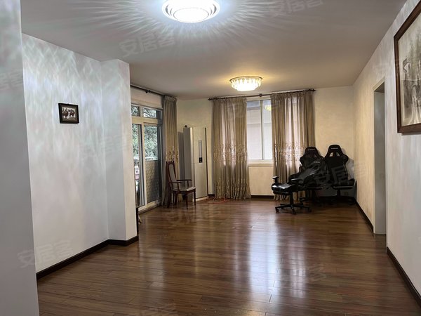 重庆渝北新牌坊锦绣山庄(别墅)独栋 可停多部车 观音桥旁  居家办公