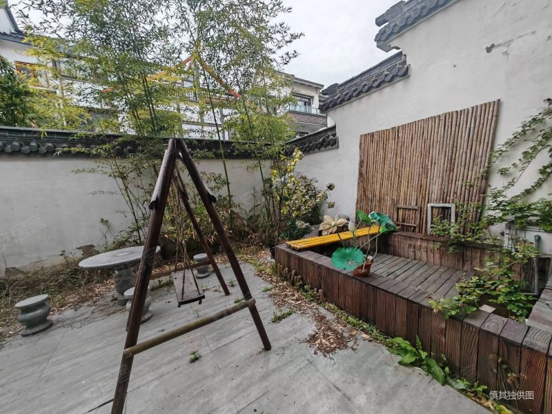 地铁口石湖旁中式园林纯别墅小区水岸清华二期联排别墅带大院子