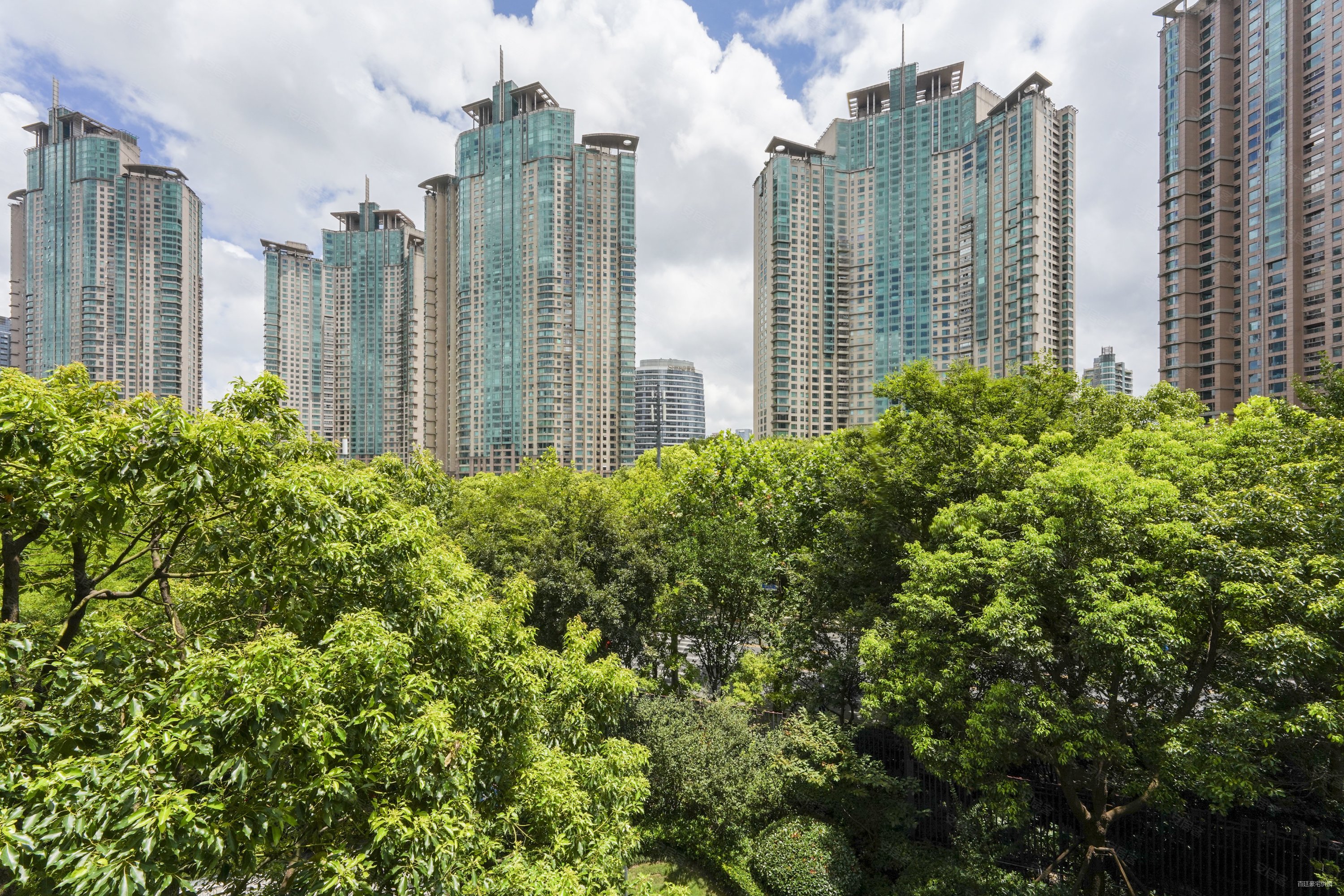 上海房产网>上海二手房>浦东二手房>陆家嘴二手房>保利one56>