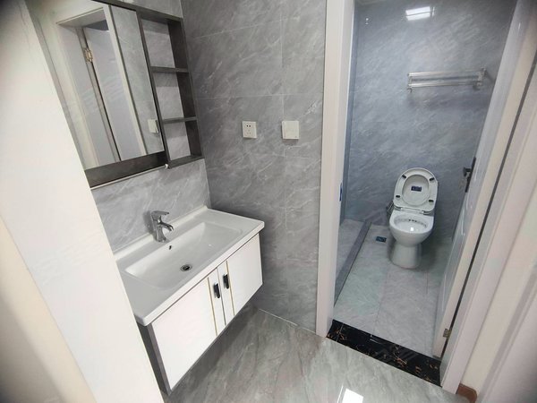 上海嘉定黄渡黄渡春城美好嘉苑近笔克园区同济大学春申小学精装一房