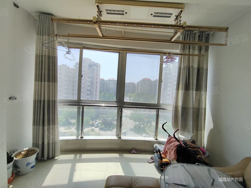上海世家3室2厅2卫136㎡南北69.8万