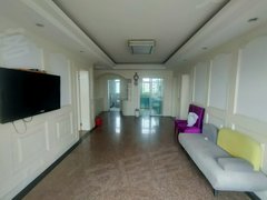 上海浦东江镇晨阳小区 家具已配齐 3个房间都很大 近机场 适合合租出租房源真实图片