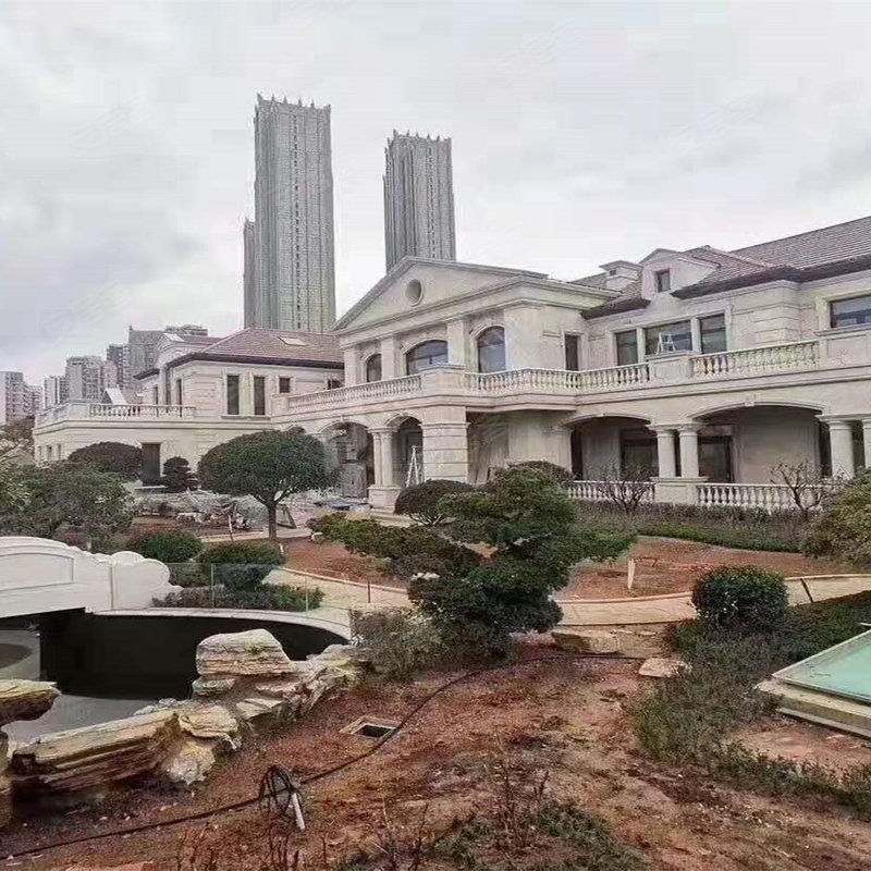 曹广华2022-04-13 17:45:46小区户型海信君汇小区共17栋别墅,均为独栋