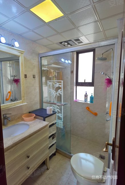 徐泾北城海棠馨苑(南区) 交通便利 板楼 高楼层视野好