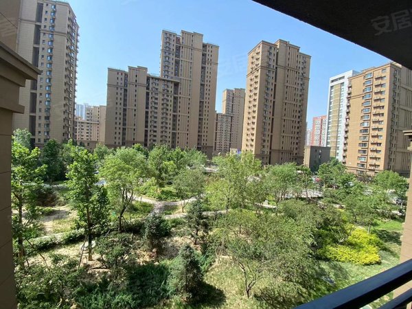 北京朝阳百子湾石门新居百子湾石门新居南向两室一厅出租.