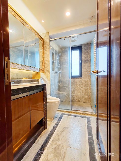 恒大悦珑湾精装4房全新未入住中央空调带地暖积余