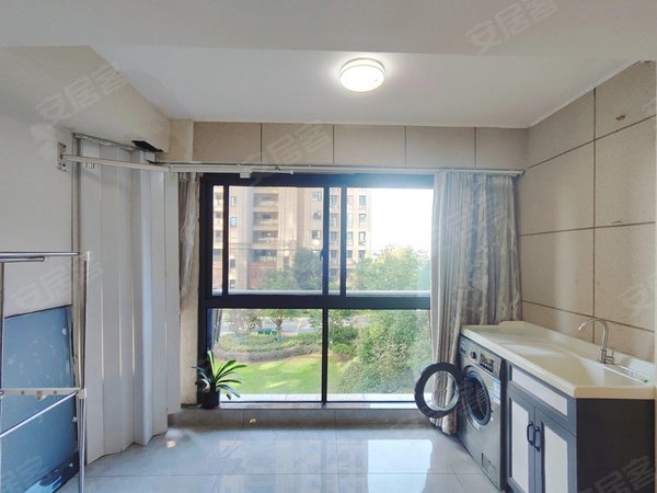 【多图】宝龙世家,宝龙广场租房,宝龙3房2卫家电家具齐全 客厅有空调