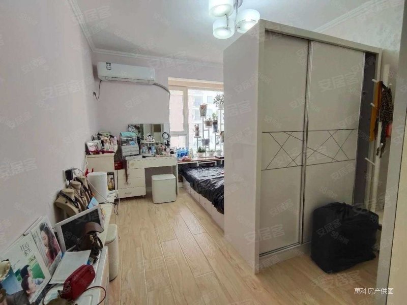 名尚国际精装跳高95平75万送储