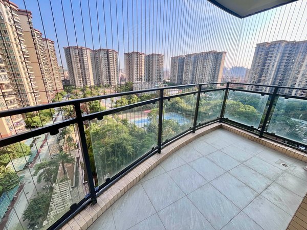 深圳宝安沙井景城花园实用面积180平!