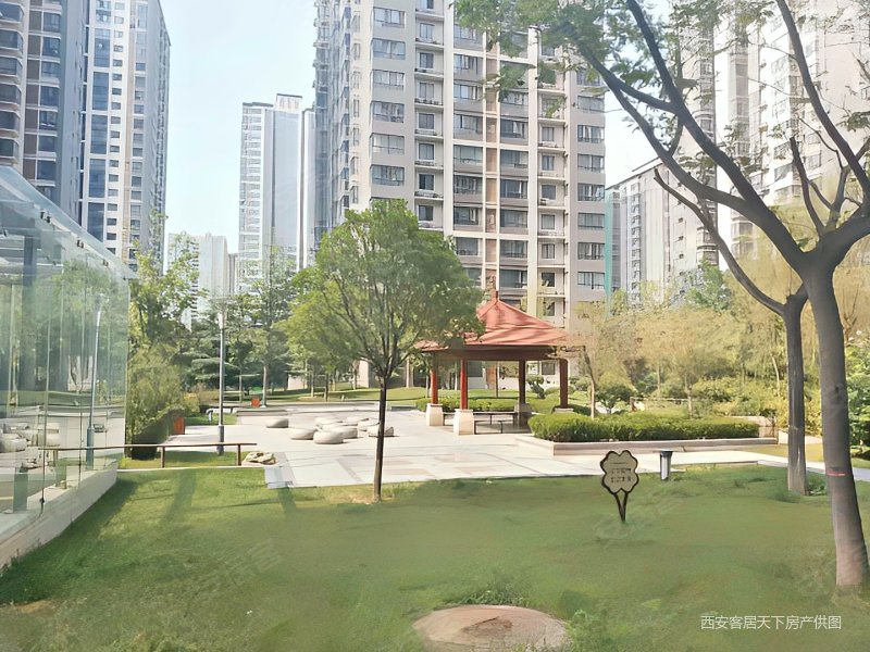 宏府鹍翔九天3室2厅2卫122㎡南北145万