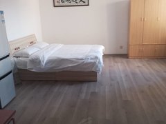烟台莱山迎春大街商贸城橡树湾小区整租一居室 房间配套设施齐全 可短租 拎包入住出租房源真实图片