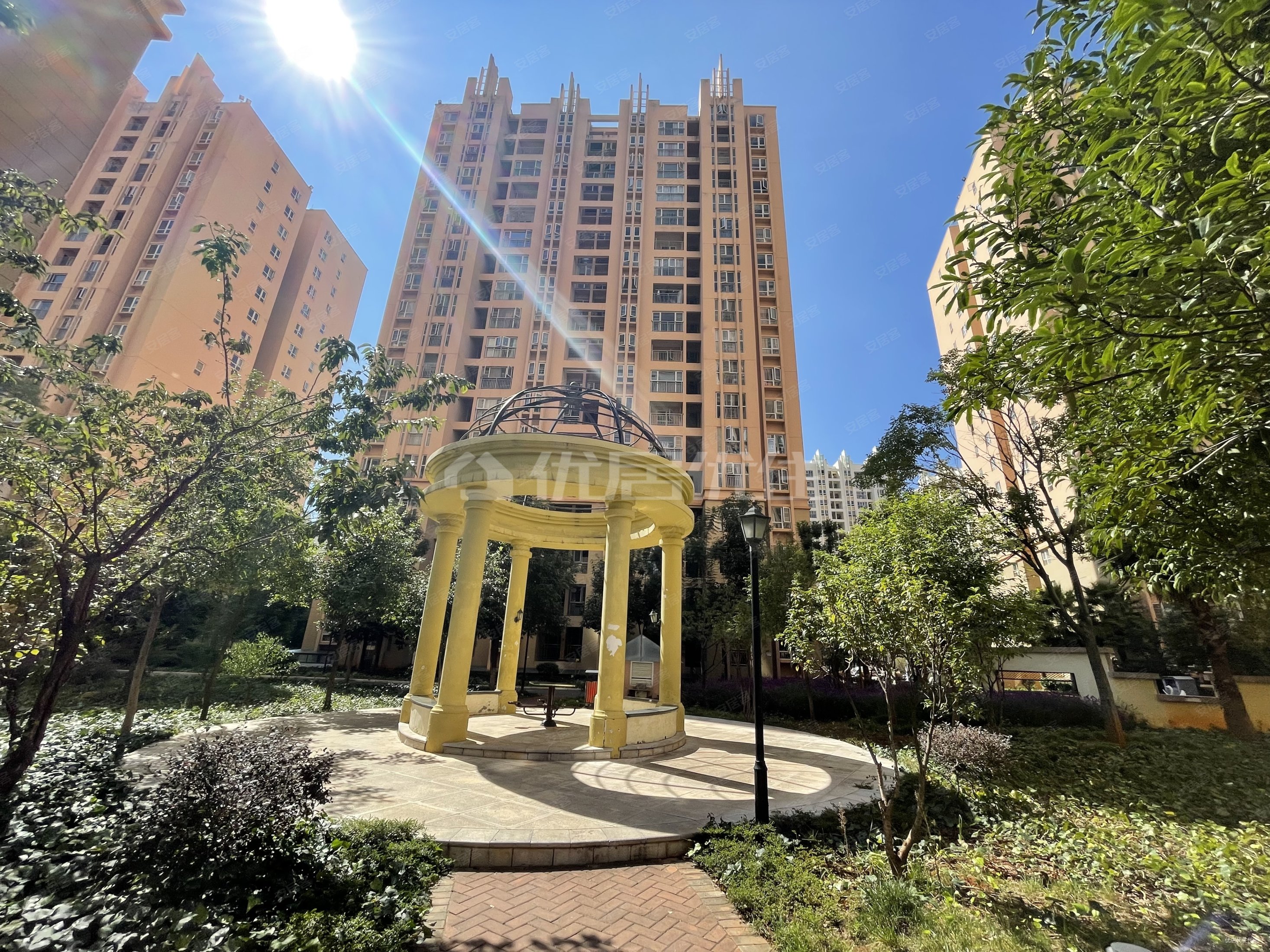 巫家坝地铁口 带车位 别样幸福城3房2卫急售