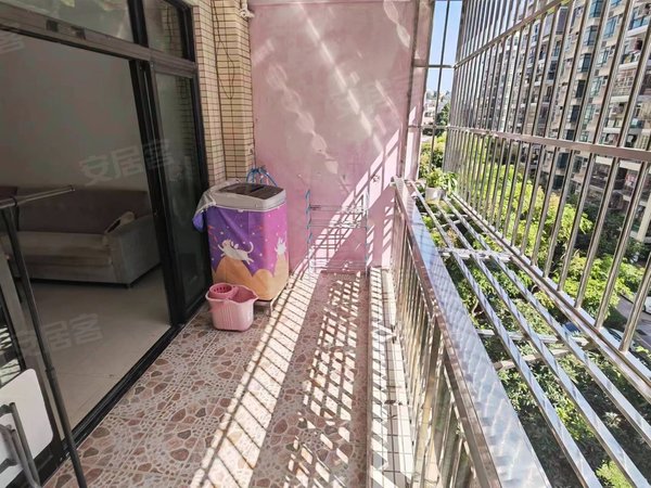 珠海香洲夏湾春泽名园急租春泽名园电梯三房 精装修 南向 一卫 看房