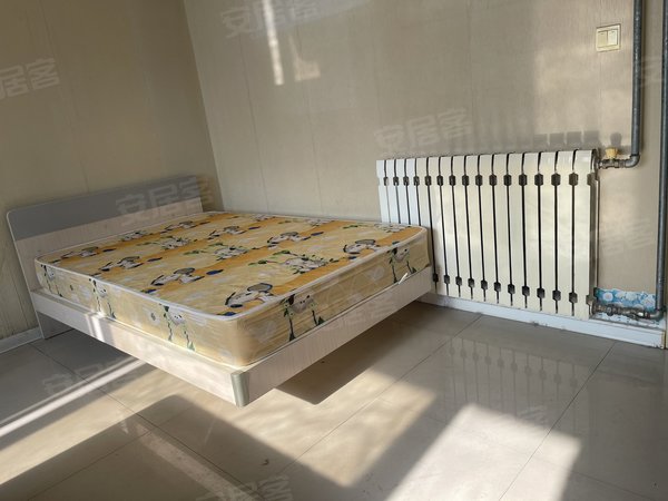 青岛市北市立医院无棣一路社区37中,青医,市立医院,1号4号线地铁口,热河路,精装双气出租房源真实图片