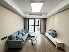 平江万达 高端住宅 中央空调带地暖 全新家具家电 拎包入住
