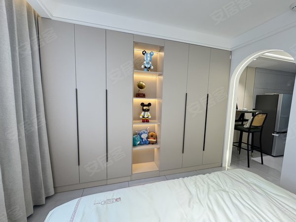 金华东阳东阳江北湖莲西街270号楼山口 麻车 西范 夜市附近 高层一室一厅 智能投影 多种户型出租房源真实图片