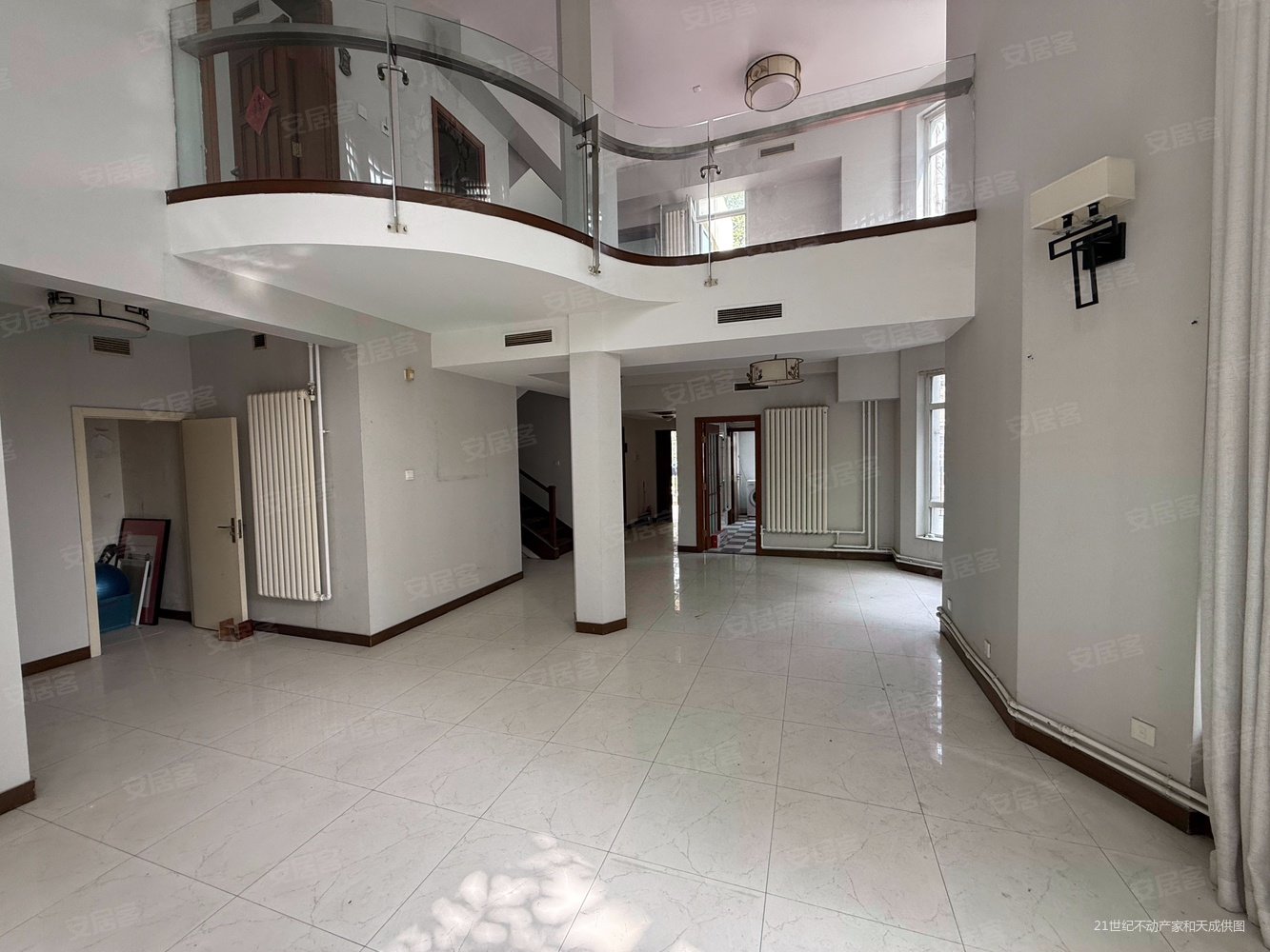 一栋洋房5室2厅3卫261.1㎡南北1680万