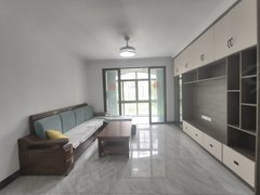 柳州鱼峰柳东新区柳东铁一近西门，联发滨江精装4房，1900带车位出租房源真实图片