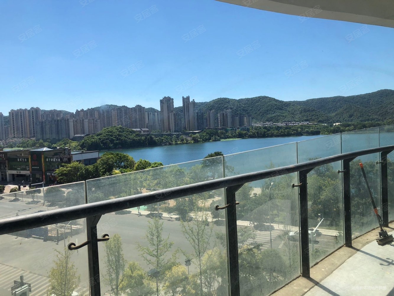 新上地铁口梅溪湖天祥水晶湾湖景4房户型周正南北通透