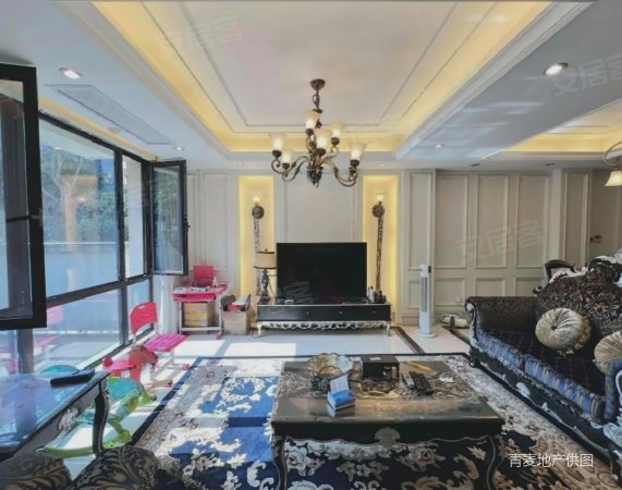 万科琥珀臻园高品质小区环境绿化优急售