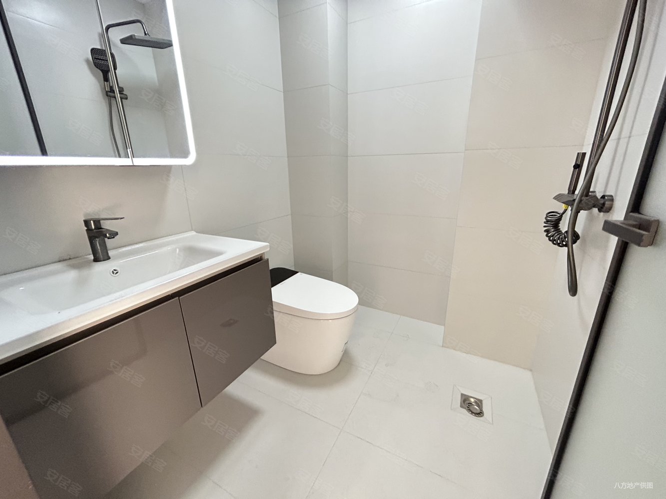 浔阳江畔3室2厅1卫110㎡南北55.5万