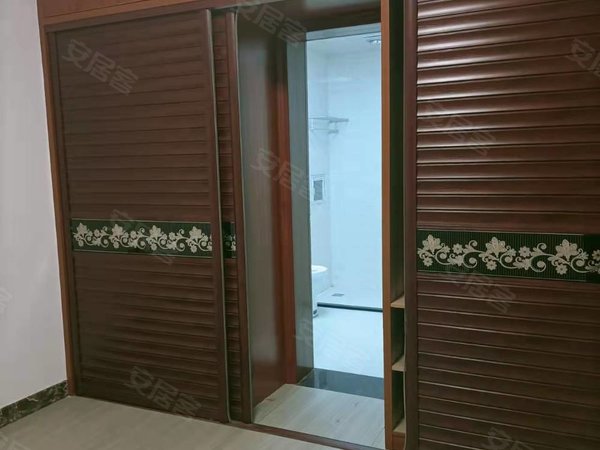 衢州柯城西区聚龙嘉苑聚龙嘉苑三室二卫 四省边际人民医院对面 拎包入住出租房源真实图片