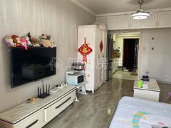 淮南田家庵淮南时代广场新上 干净温馨  商贸东门 龙湖路一号精装一室 拎包即住出租房源真实图片