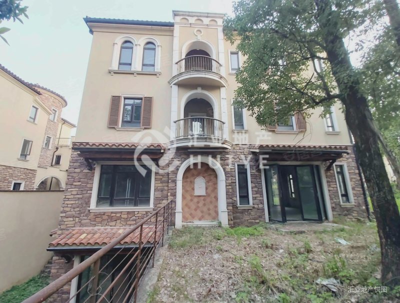 中信御园独栋大别墅位置极好带大花园 业主诚意出售