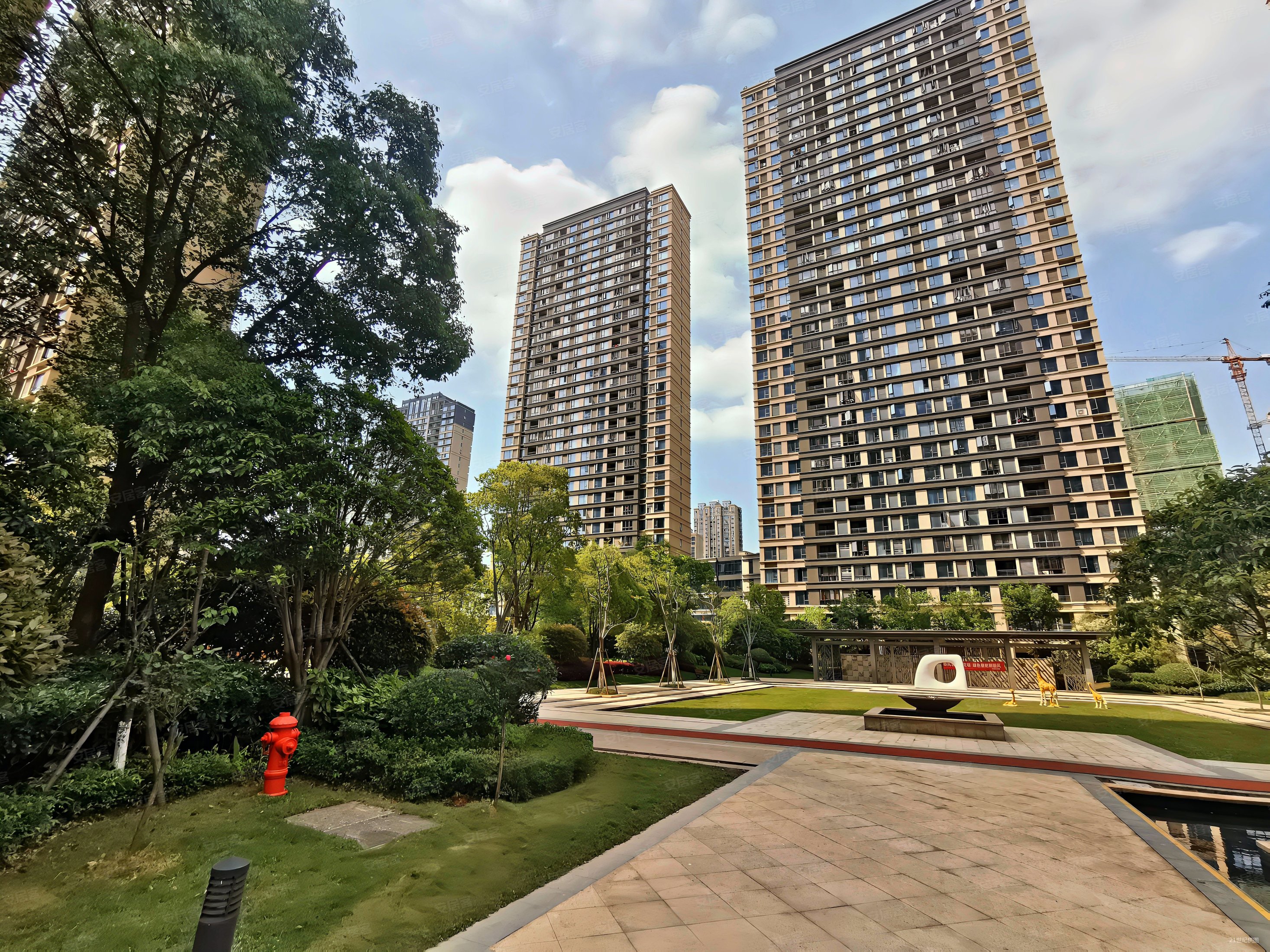 这个价格真实在啊,均价12000买国博,南昌二中旁,绿地国际博览城博睿