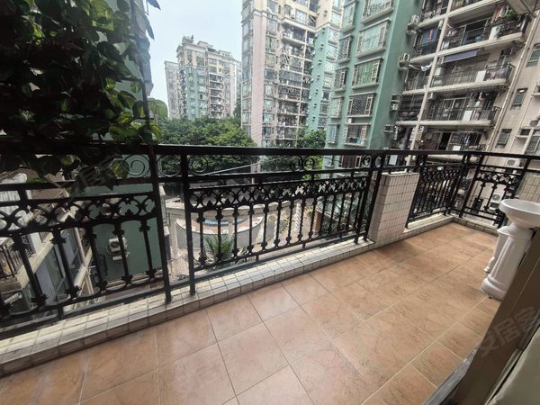 广州海珠新港西愉景雅苑近鹭江地铁站 第六中学 南向采光好 温馨装修