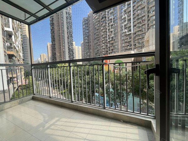 深圳布吉百鸽笼万科红(二期)花园小区万科红精装南向三房出租出租房源