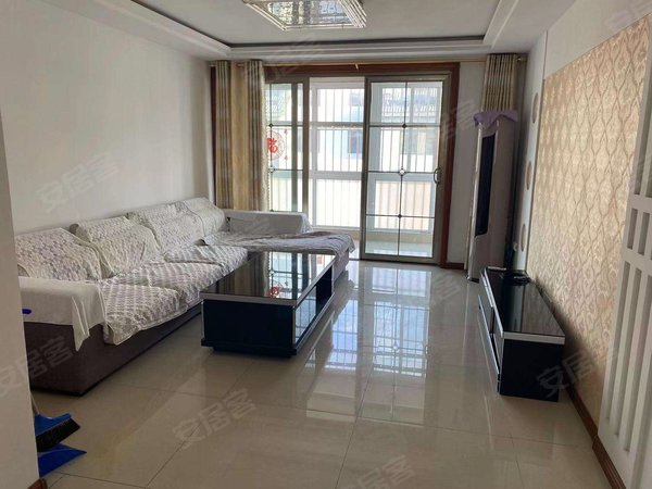 青岛平度市政府金海花园(平度)金海花园5加阁 拎包入住带车库 1250可