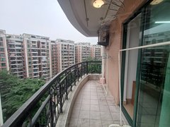 广州天河东圃东圃广场 保养好的三房 大阳台出租房源真实图片