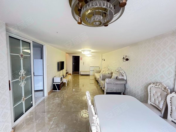 【多图】绿地东海岸时尚广场,周浦租房,绿地乐和城 精装修loft 两房两