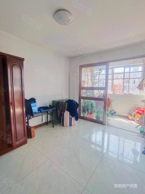 出售 河畔景苑 两室一厅 6楼  朝南向 随时看房