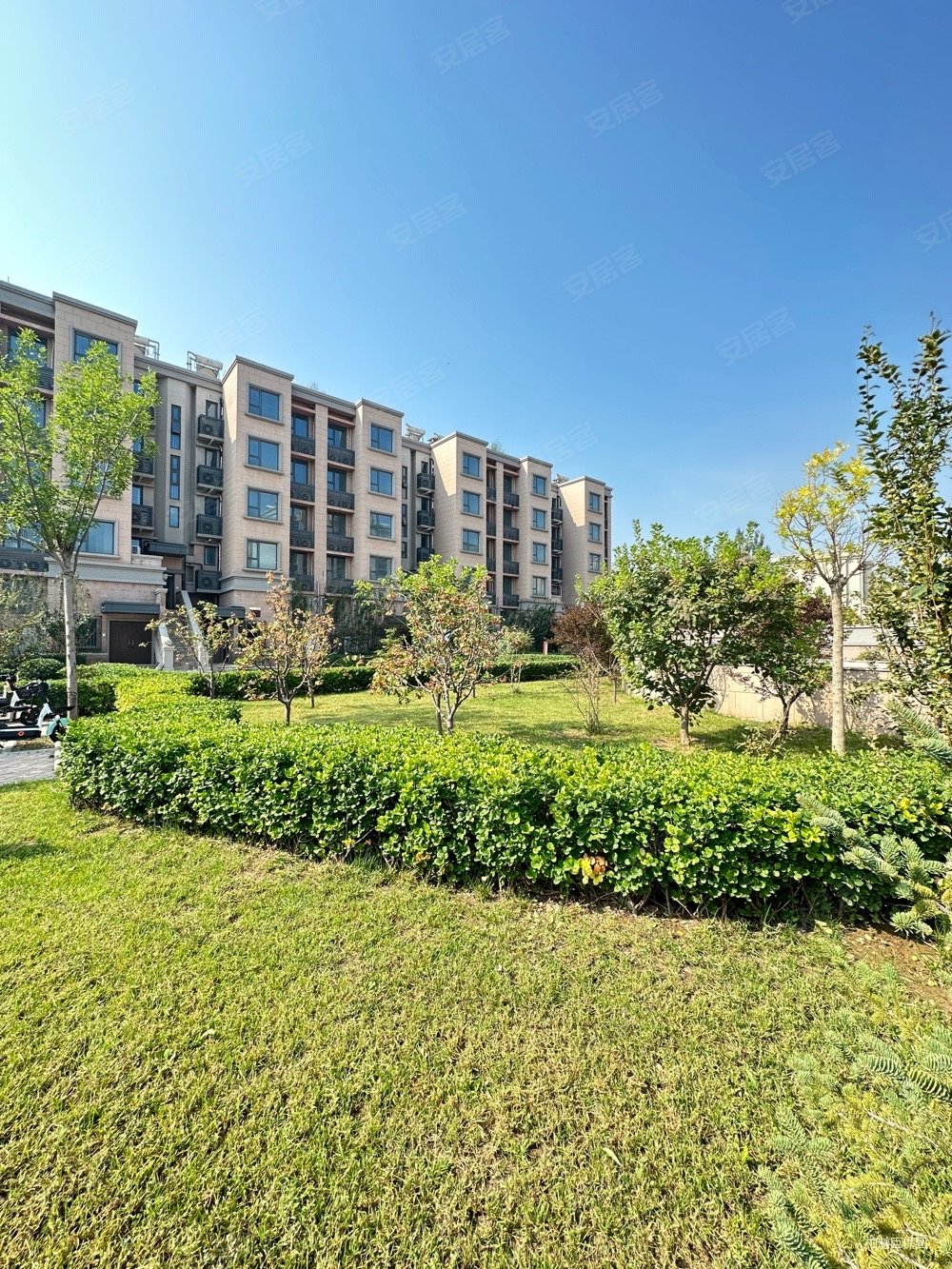 誉天下盛寓4室3厅5卫330㎡南北1266万