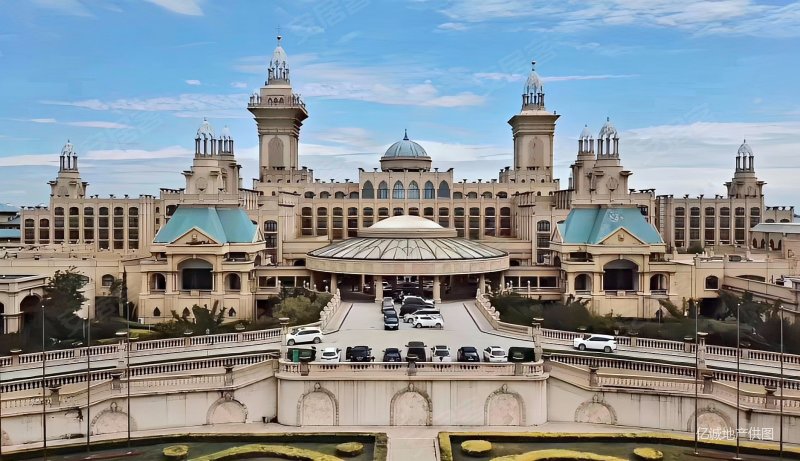 香江健康小镇13米高铁站旁一居室新小区交通便利