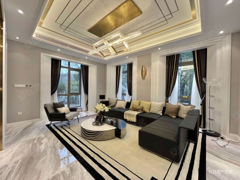 香水湾 千w豪装别墅  一天未入住 临大河位置 移民急抛