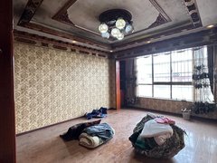 拉萨城关布达拉宫广场东郊城关花园F区 四室精装 157平 拎包入住 复式楼出租房源真实图片