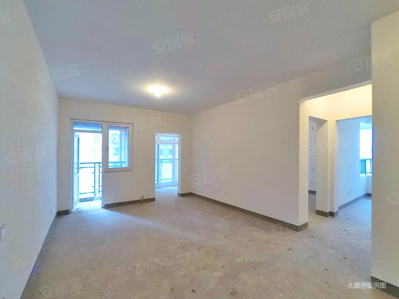 万达旁 紧邻地铁口 业主急售 次新小区套三 出门就是 ,舜苑一里阳光沃