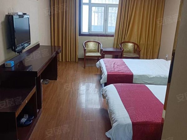 喀什喀什市喀什城区西苑小区环江附近!宾馆长包房!月付1800元!