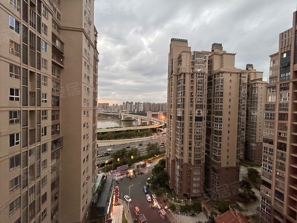 泉州丰泽宝洲路浦西花园浦西万达旁 高层看江 4面采光 空气清新 环境