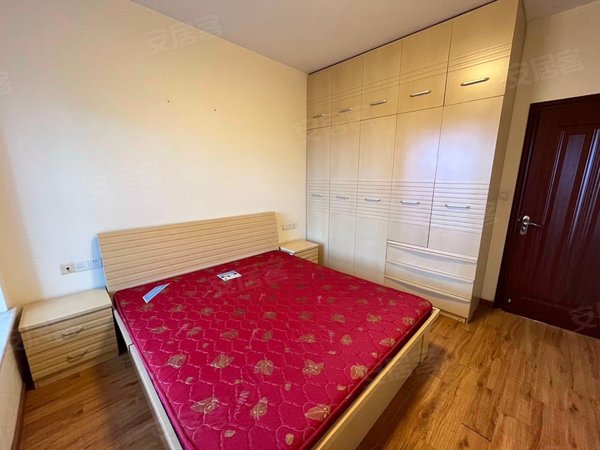 融创紫枫郡精装2室1卫出租  房子干净卫生出租房源真实图片